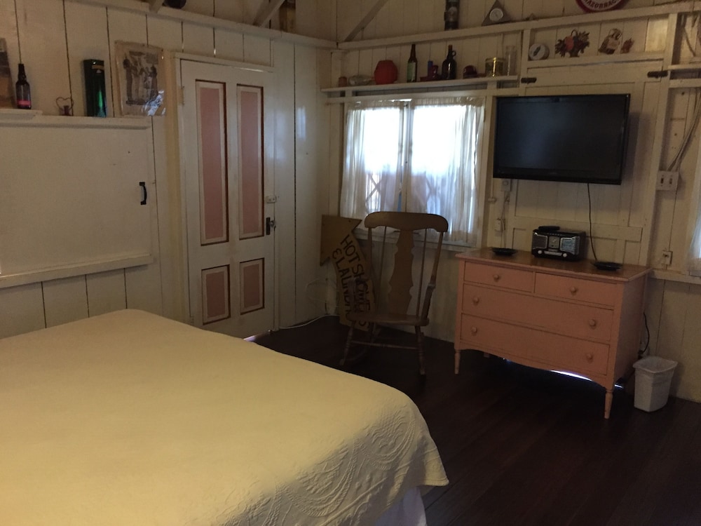 Seacrest Inn 25/42