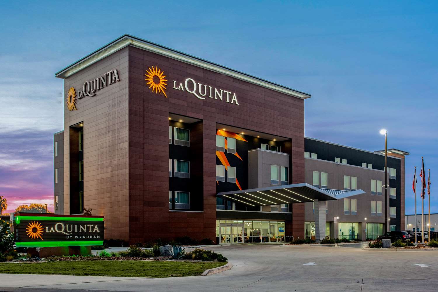 La Quinta Inn & Suites By Wyndham San Antonio Alamo City 47/49