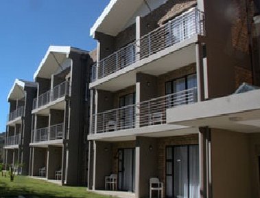 Blue Lagoon Hotel and Conference Centre 2/21