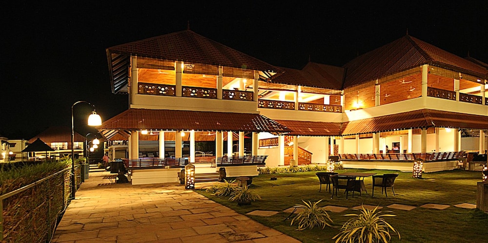 Paloma Backwater Resorts 13/15