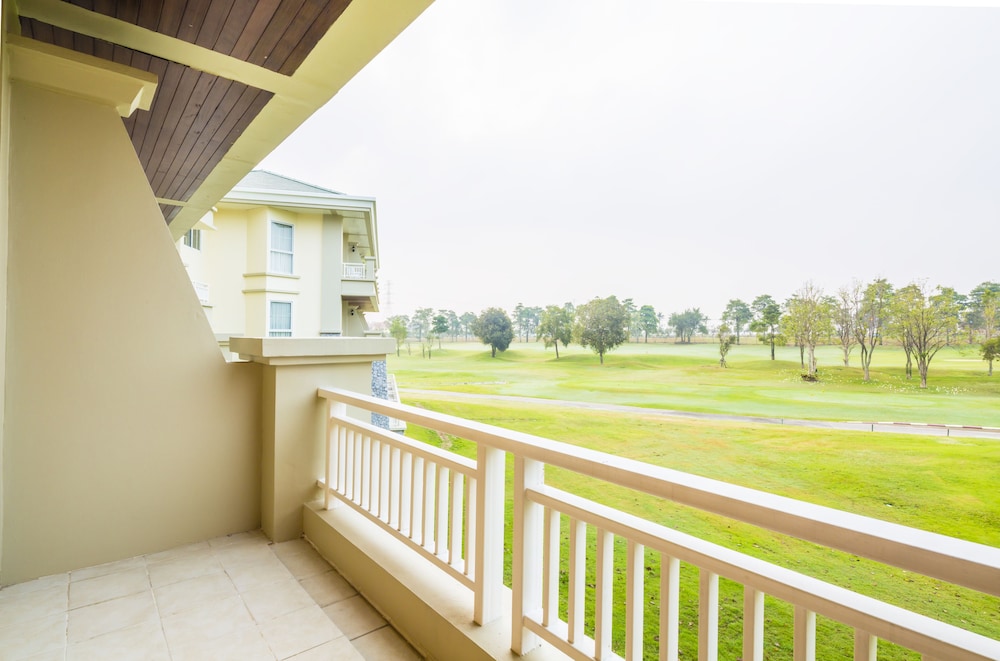 Pattana Golf Club And Resort 45/50