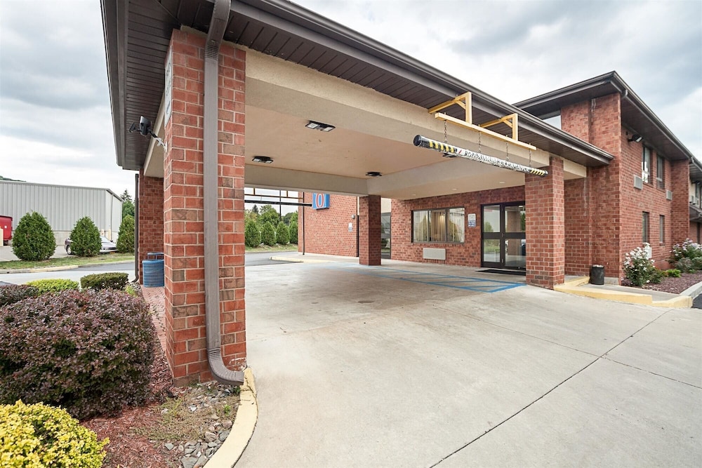 Motel6 Binghamton, NY 46/53