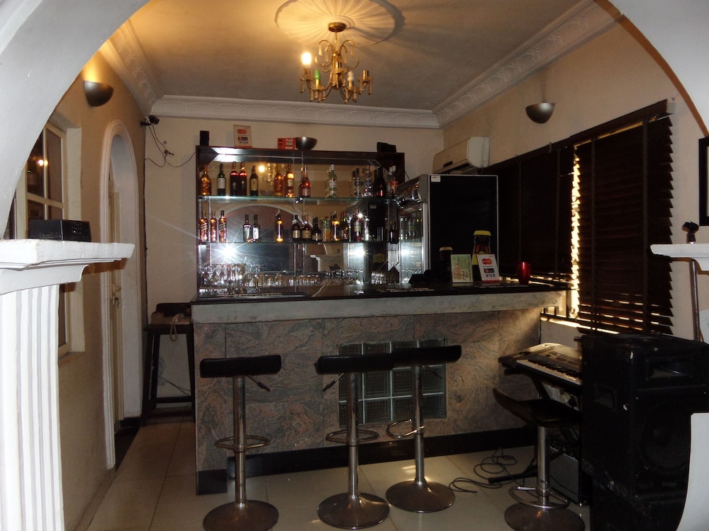 Cristabol place 21/25