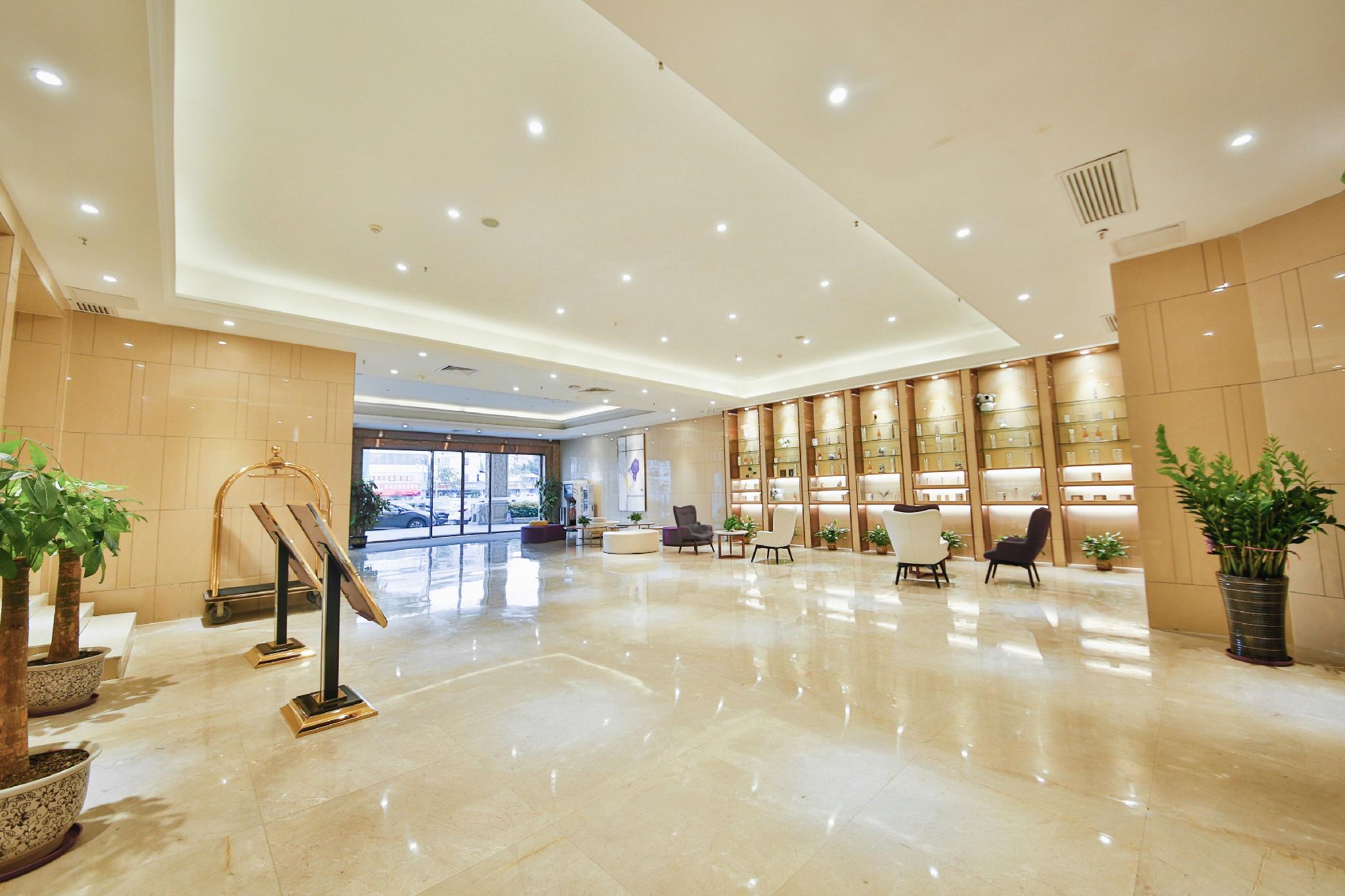 Lavande Hotel (Guangzhou Luoxi Xiajiao Metro Station) 12/31