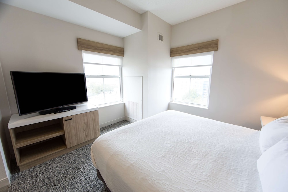 Hilton Garden Inn Savannah Historic District 10/54
