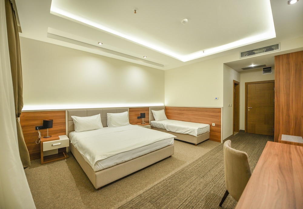 Lazaro Hotel Podgorica 14/45