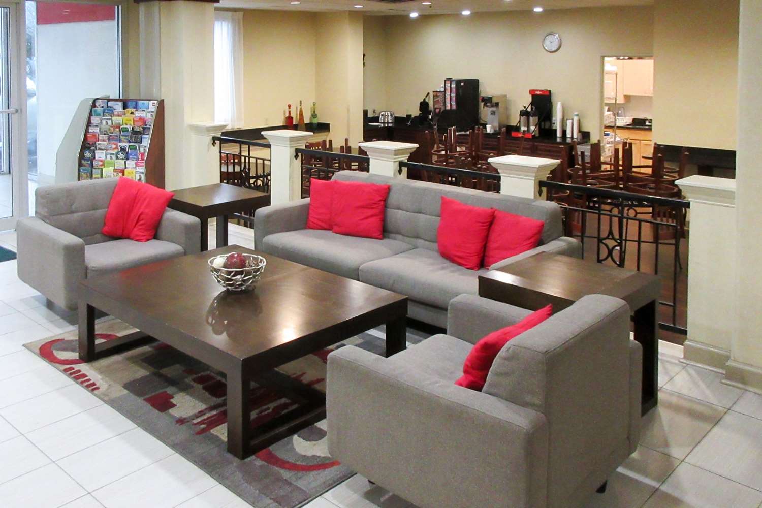 Quality Suites Atlanta Airport East GA 24/43