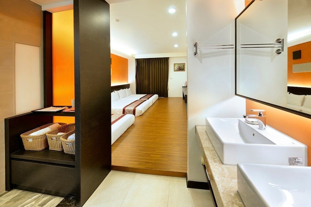 Su's Traveller Abode 48/50