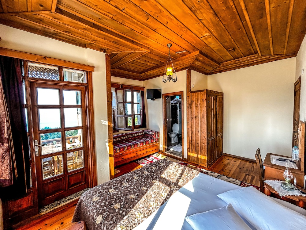 Standard, Double Bed, Sea View