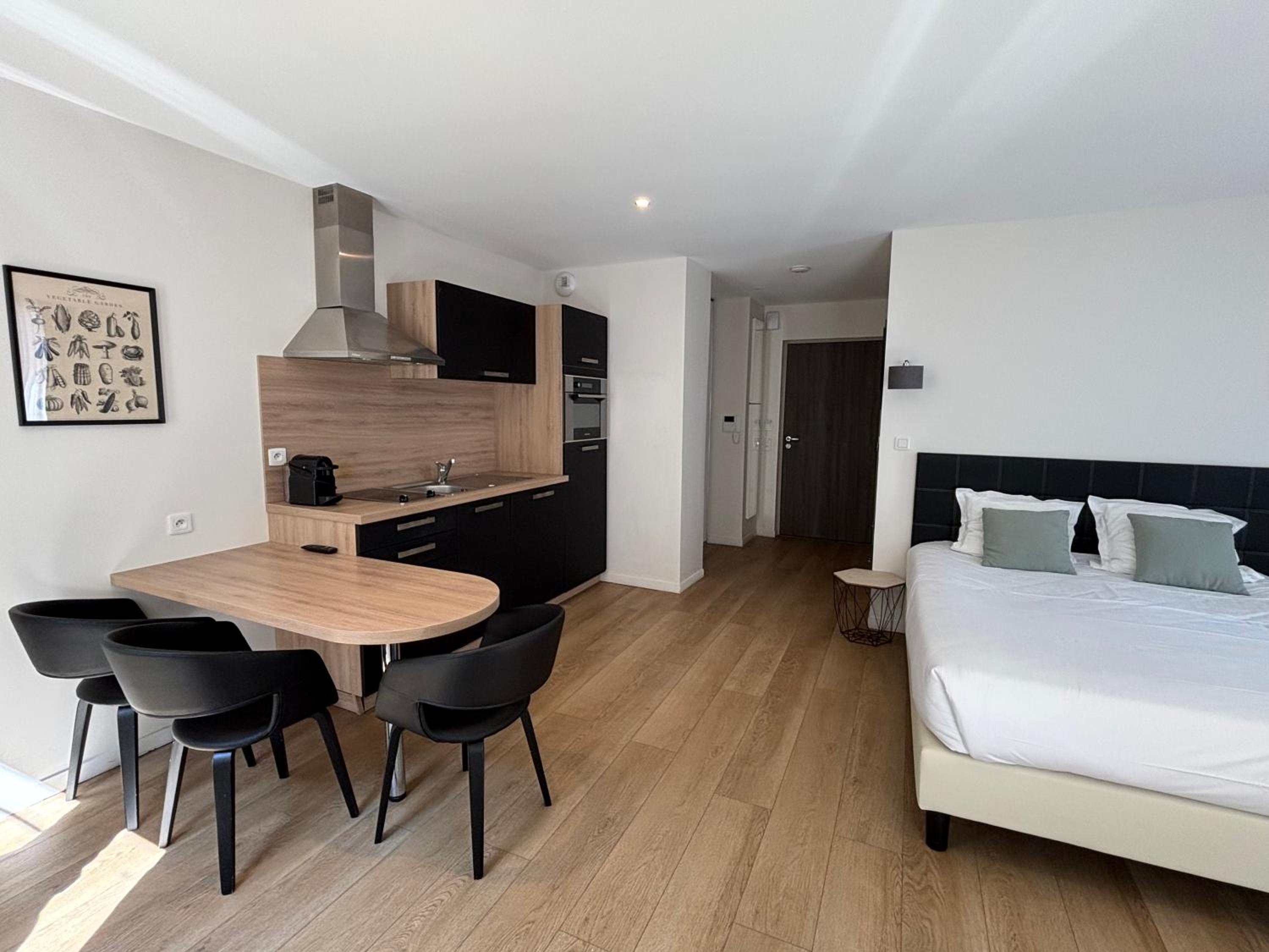 La Maison D Eugene Appartements A Honfleur 10/41