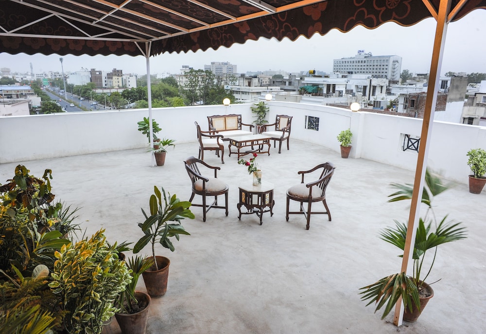 Raj Regency 30/43