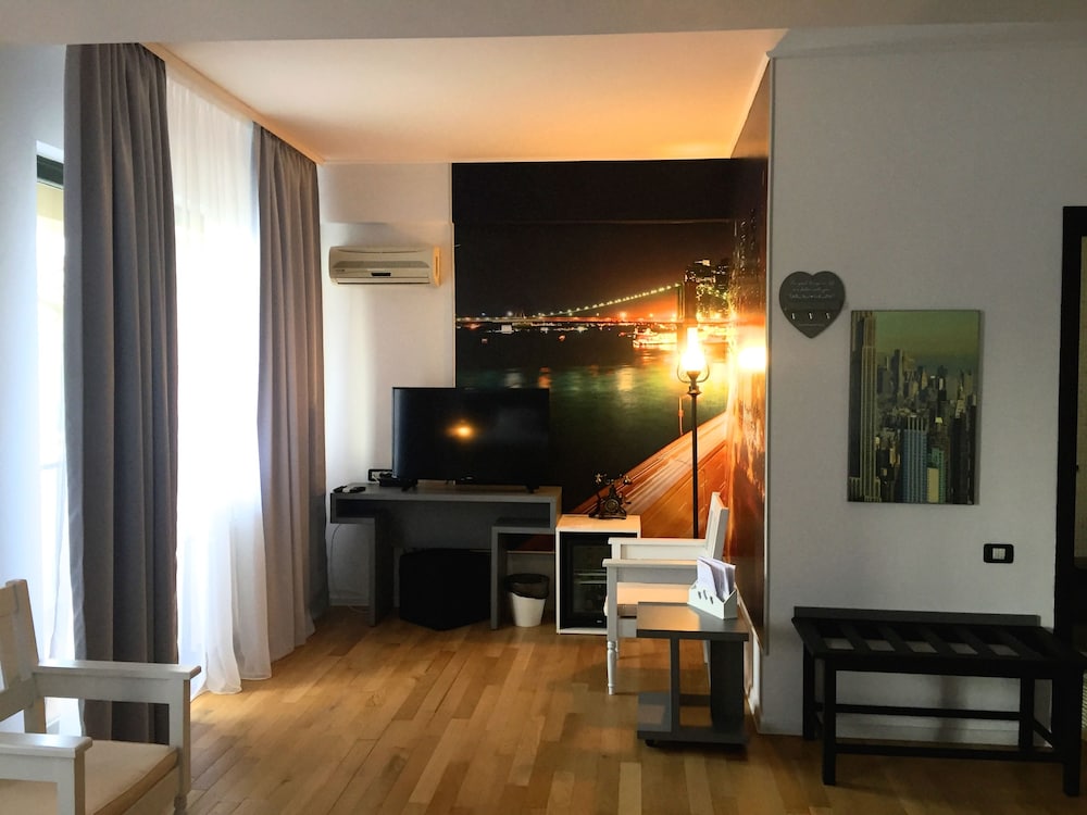 Ambra Boutique Hotel And Bistro 31/68