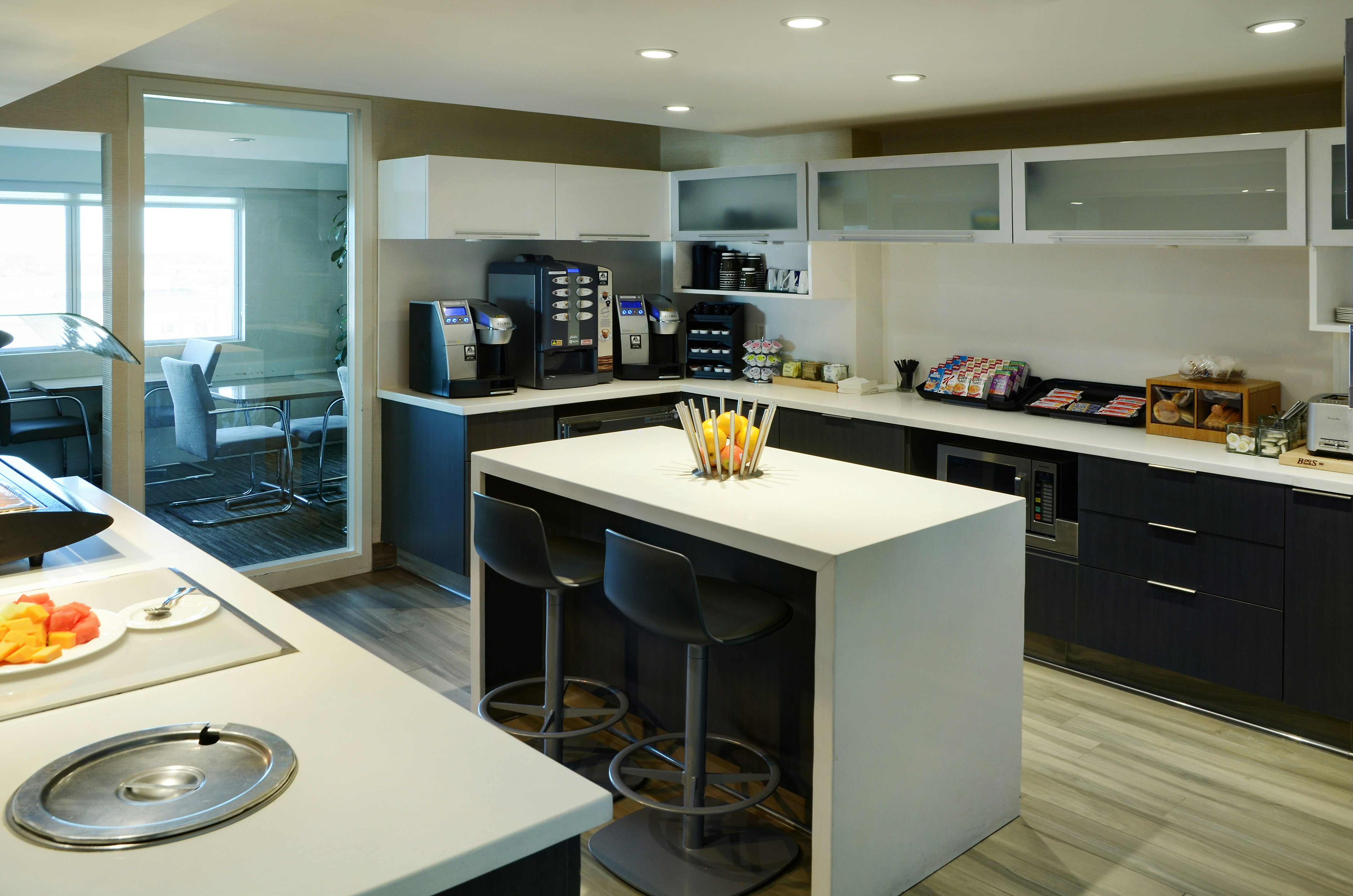 Hilton Winnipeg Airport Suites 42/65