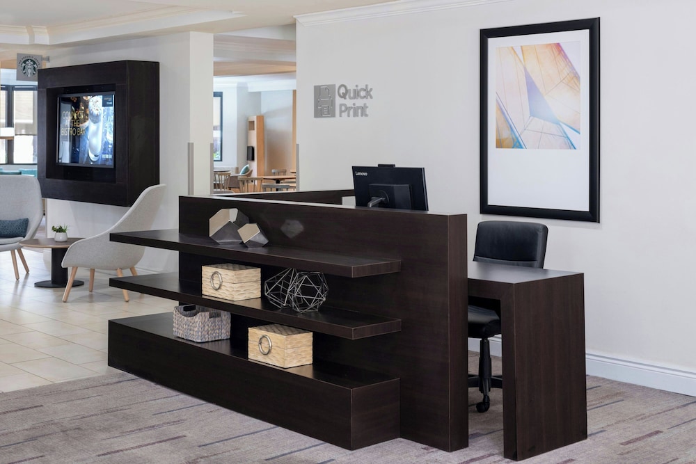 Courtyard By Marriott Naples 43/50