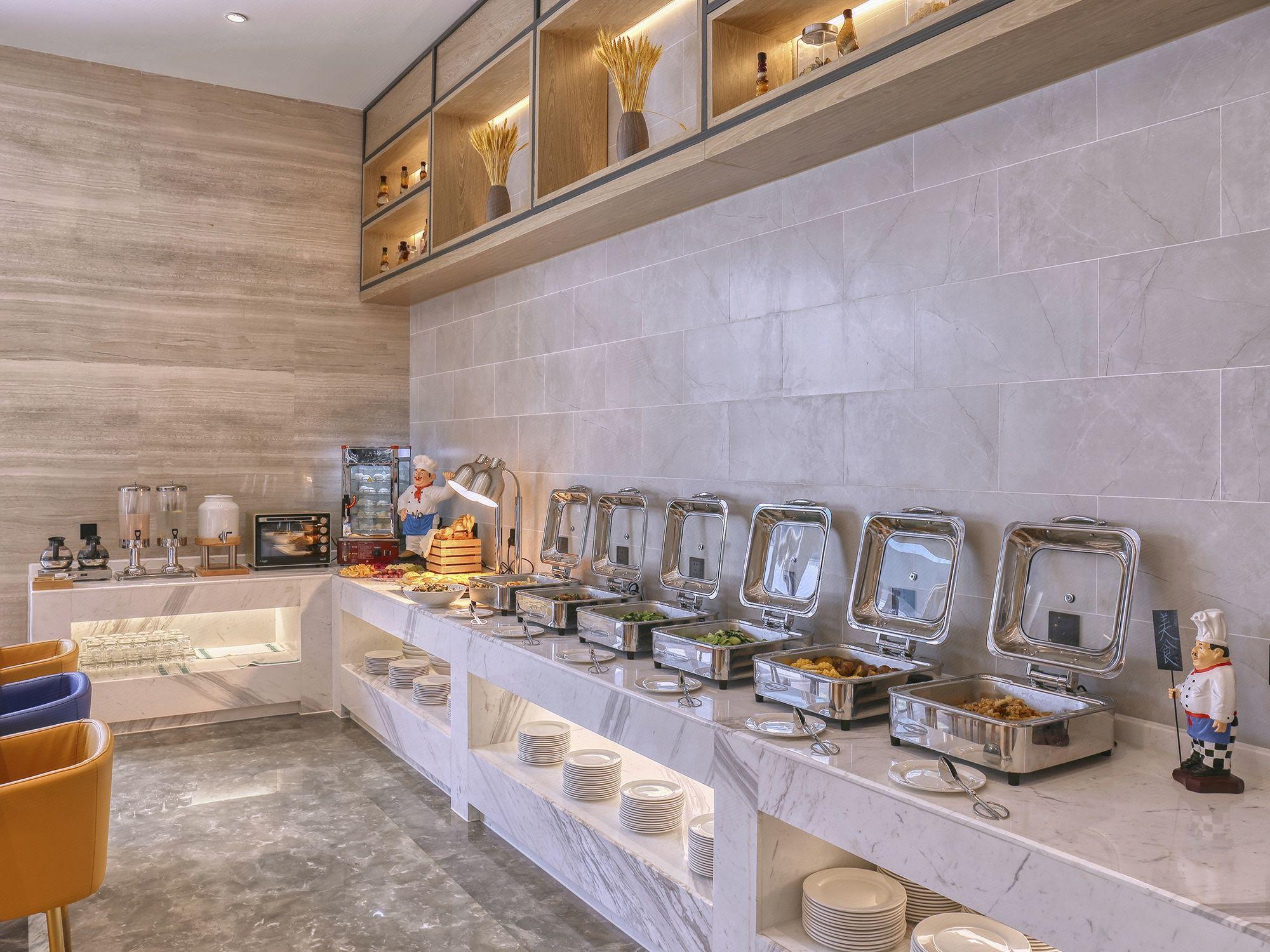 Kyriad Marvelous Hotel (Yanbu International Tea City) 12/68