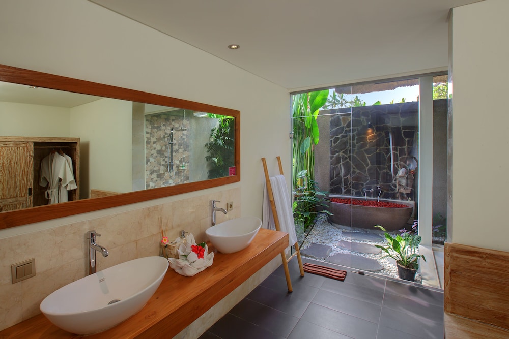 Anusara Luxury Villas - Adults Only 46/65