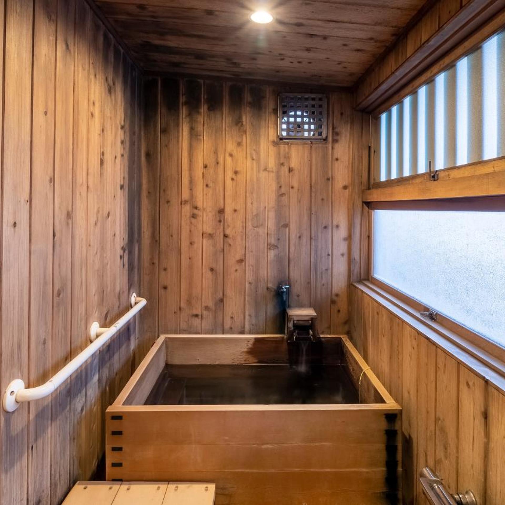 RYOKAN NAKAMATSUYA 23/50