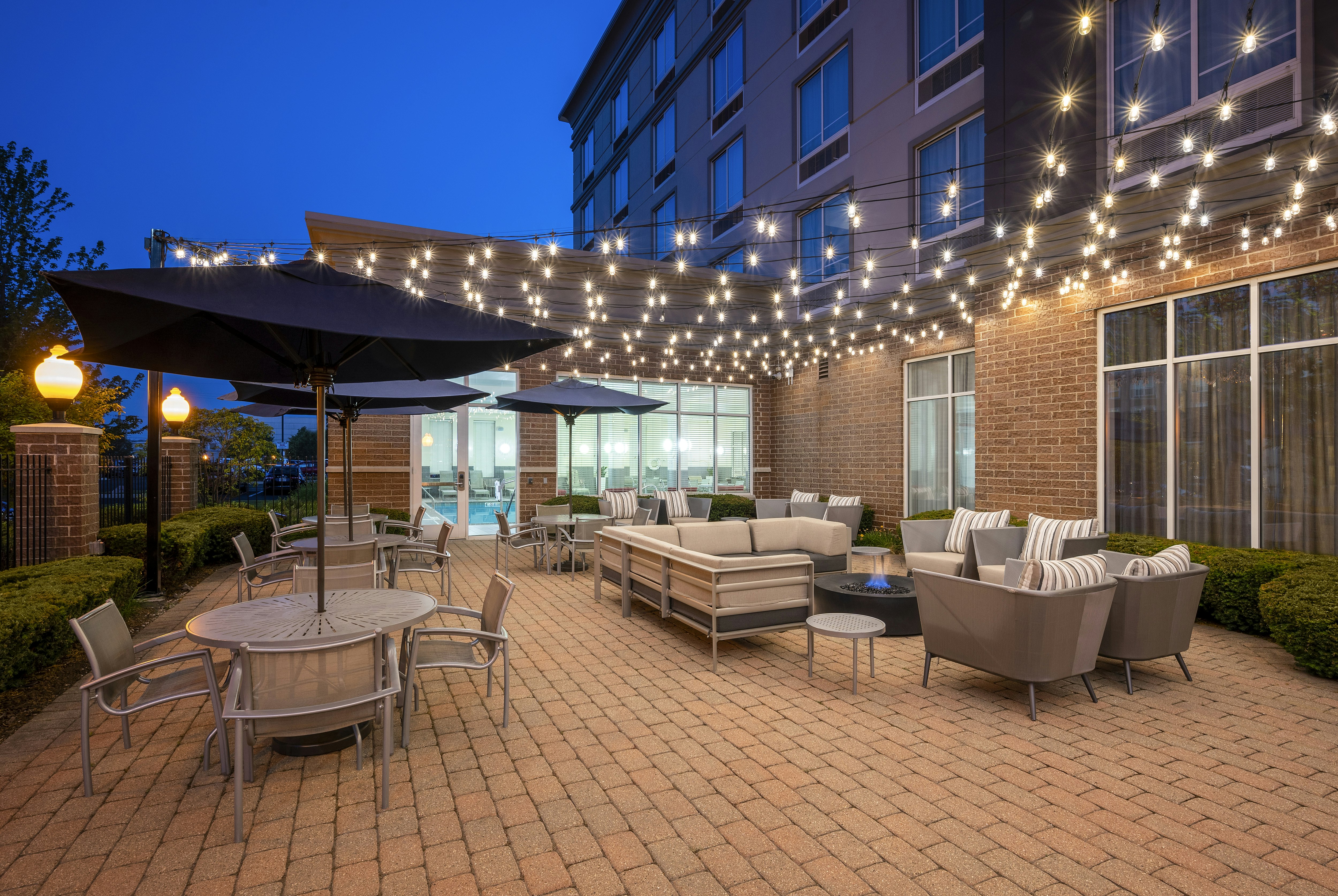 DoubleTree by Hilton Chicago Midway Airport 46/48