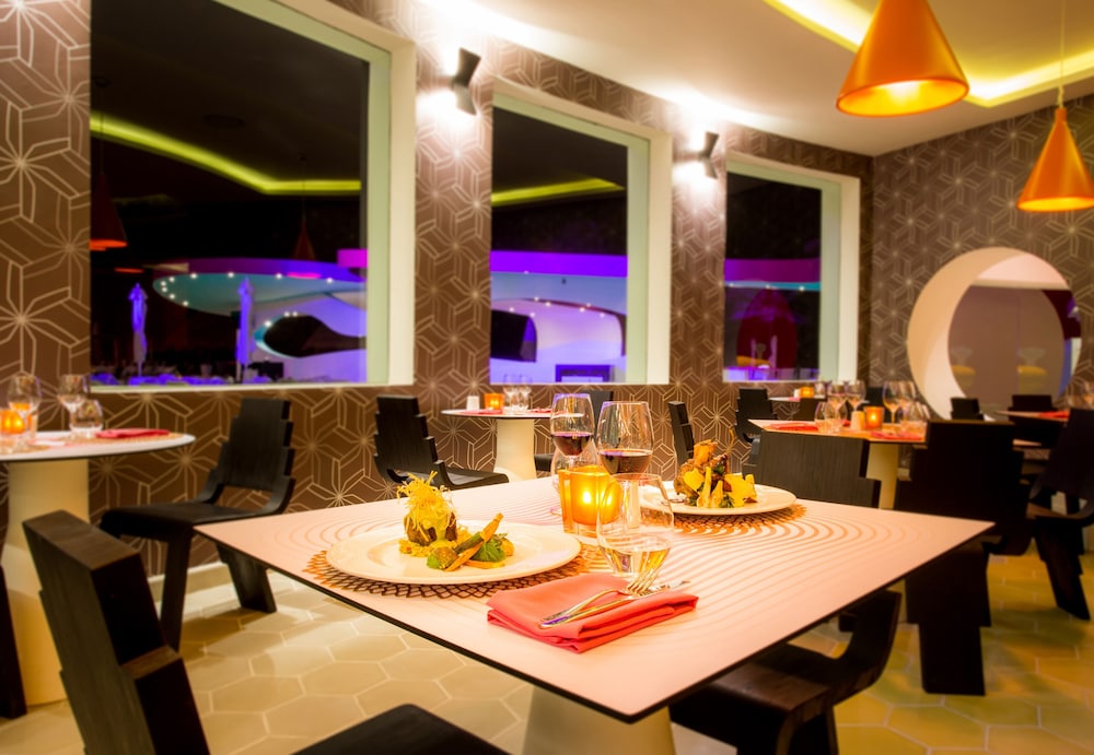 The Tower by Temptation Cancun Resort - All Inclusive - Adults Only 32/50