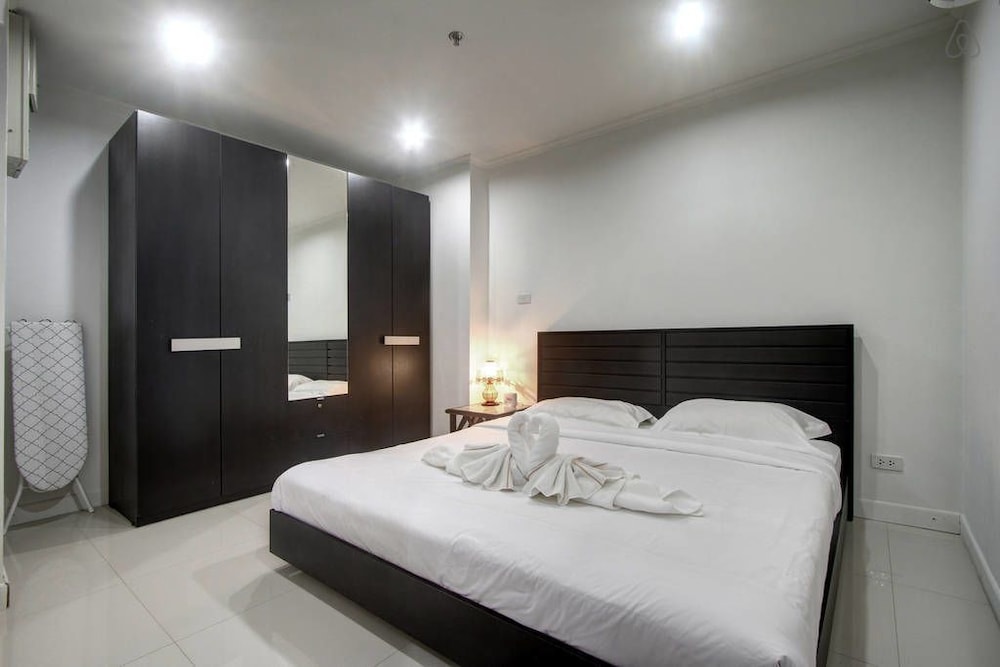 2 BEDROOMS, APARTMENT, SEA VIEW
