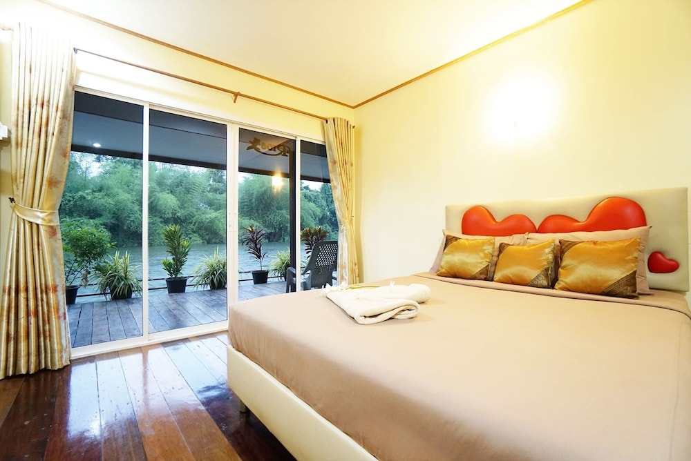 Star Hill Riverkwai Resort 7/85