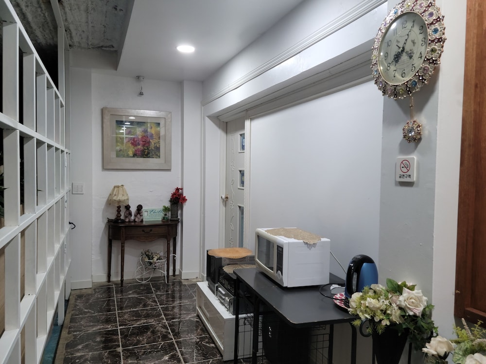 Vision Guest House 22/50