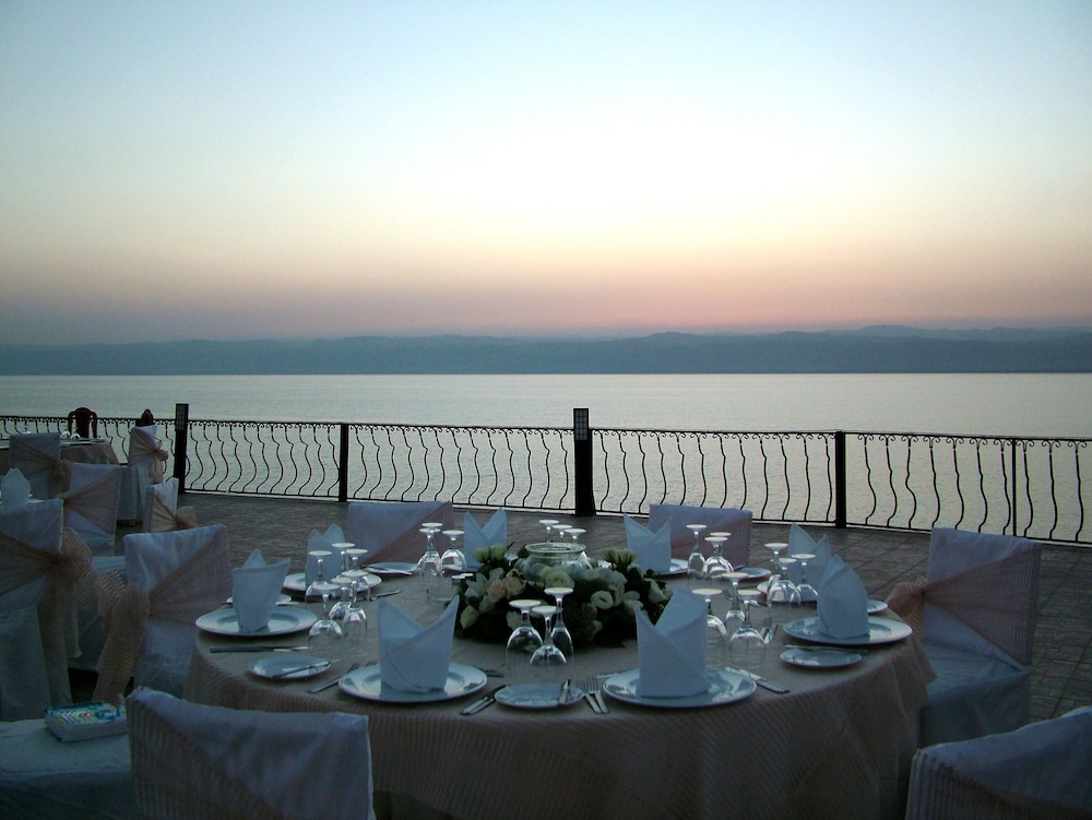 Dead Sea Spa 47/64
