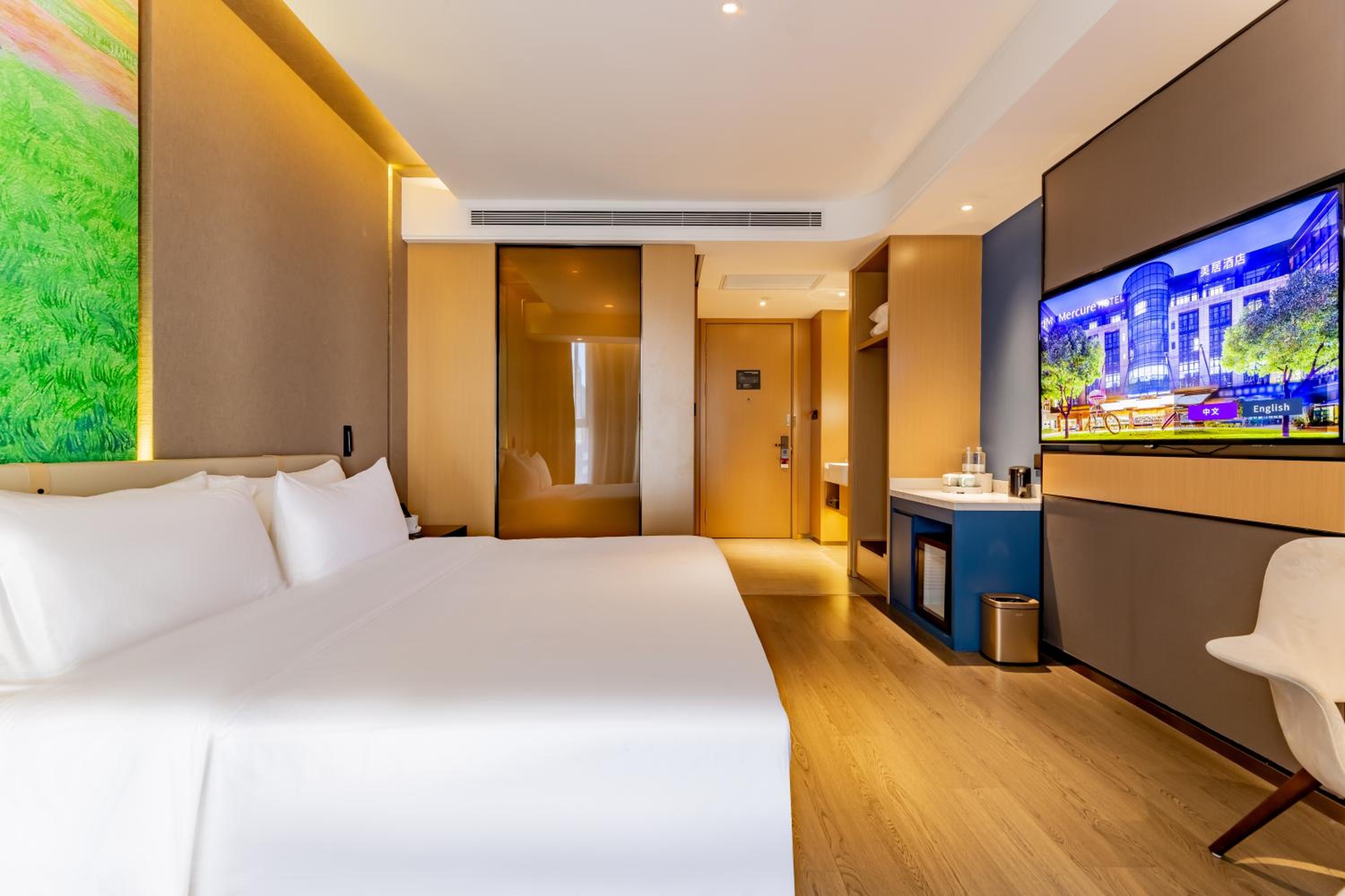 Standard, King Bed