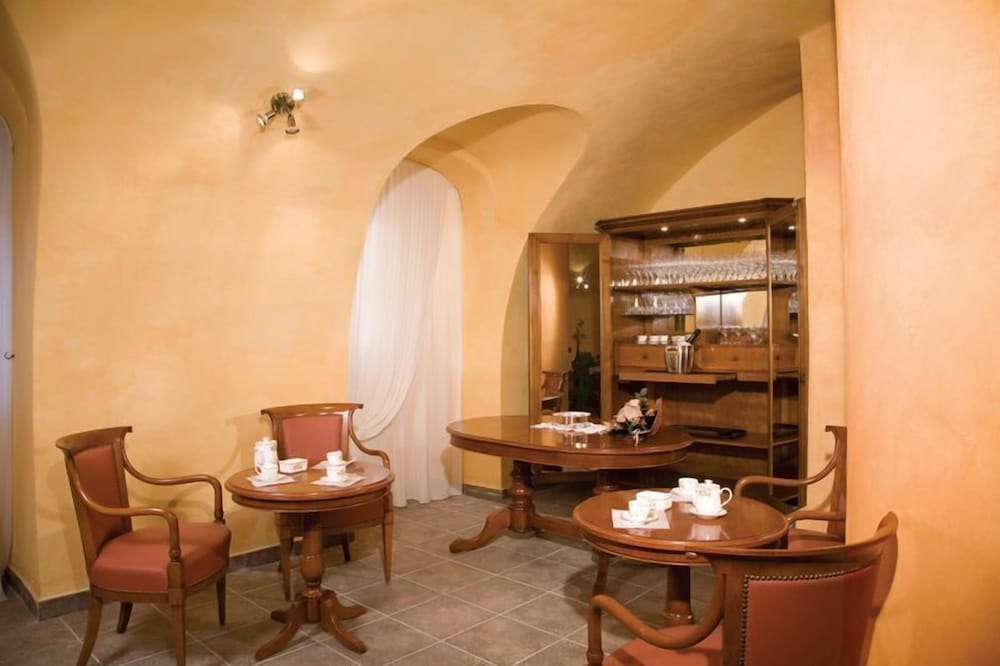 Palazzo Marzano 15/25
