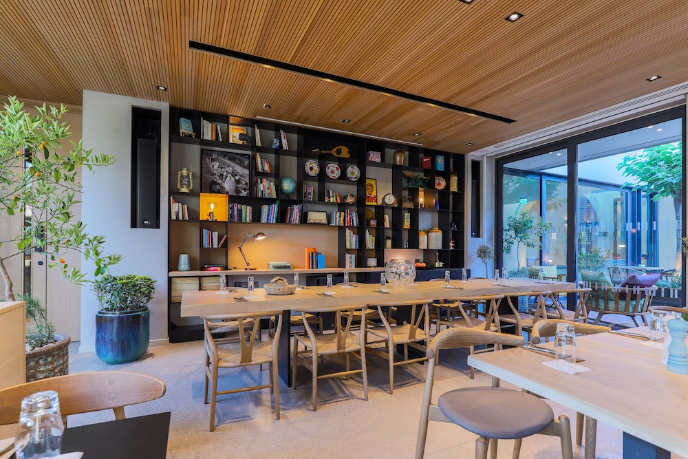 INDIGO HOTEL - Adults Only 68/82