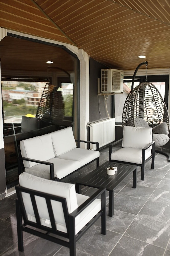 No 57 Suites 30/50
