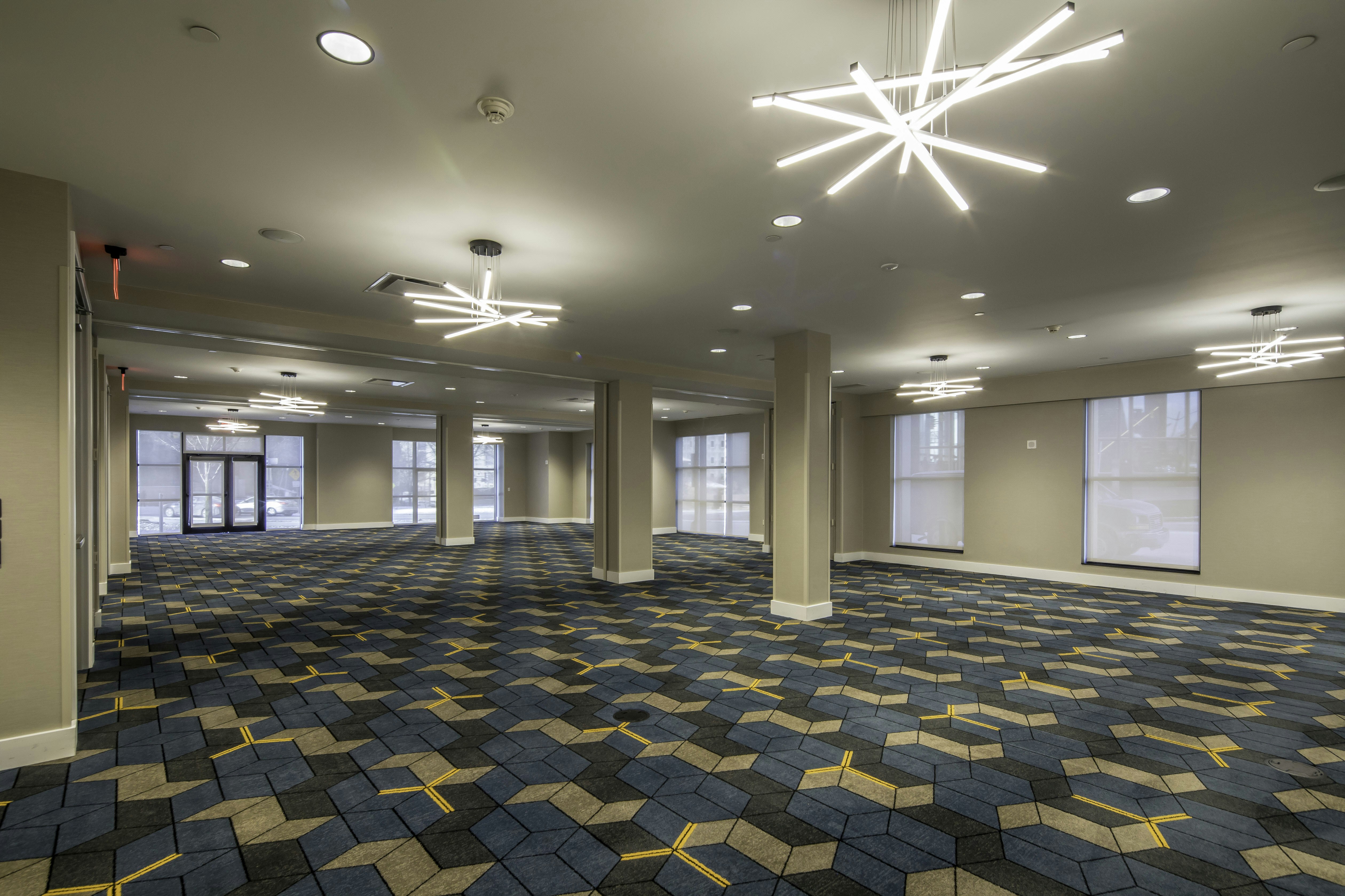 DoubleTree by Hilton Hotel & Suites Pittsburgh Downtown 37/81