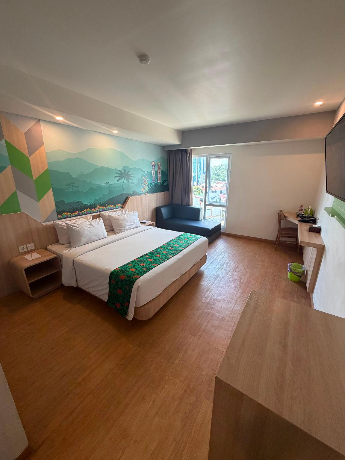 Maxone Hotel Jayapura 11/30