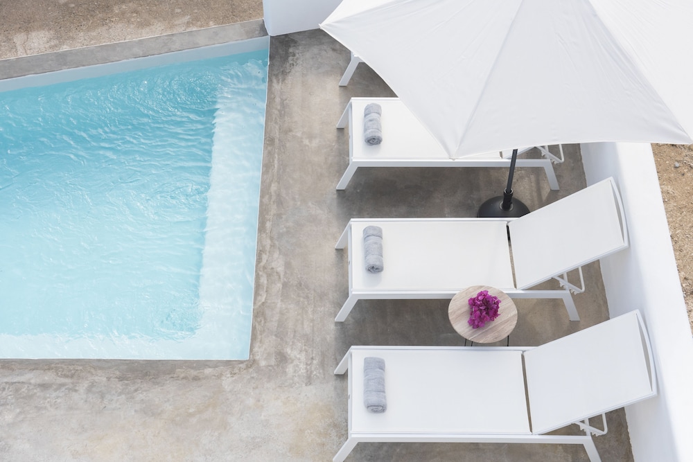 White Orchid Luxury Suites 27/50