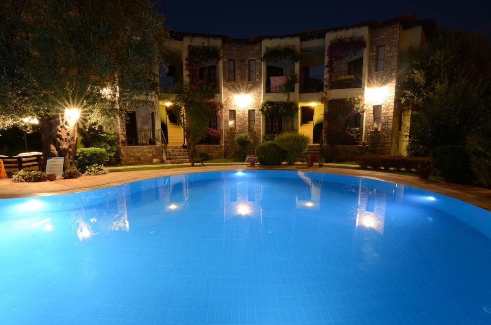 Olive Garden Apart Hotel 35/39