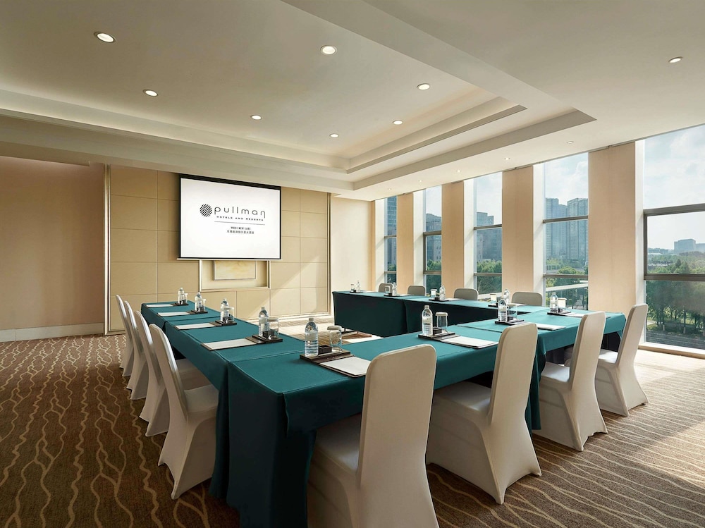 Pullman Wuxi New Lake 63/73