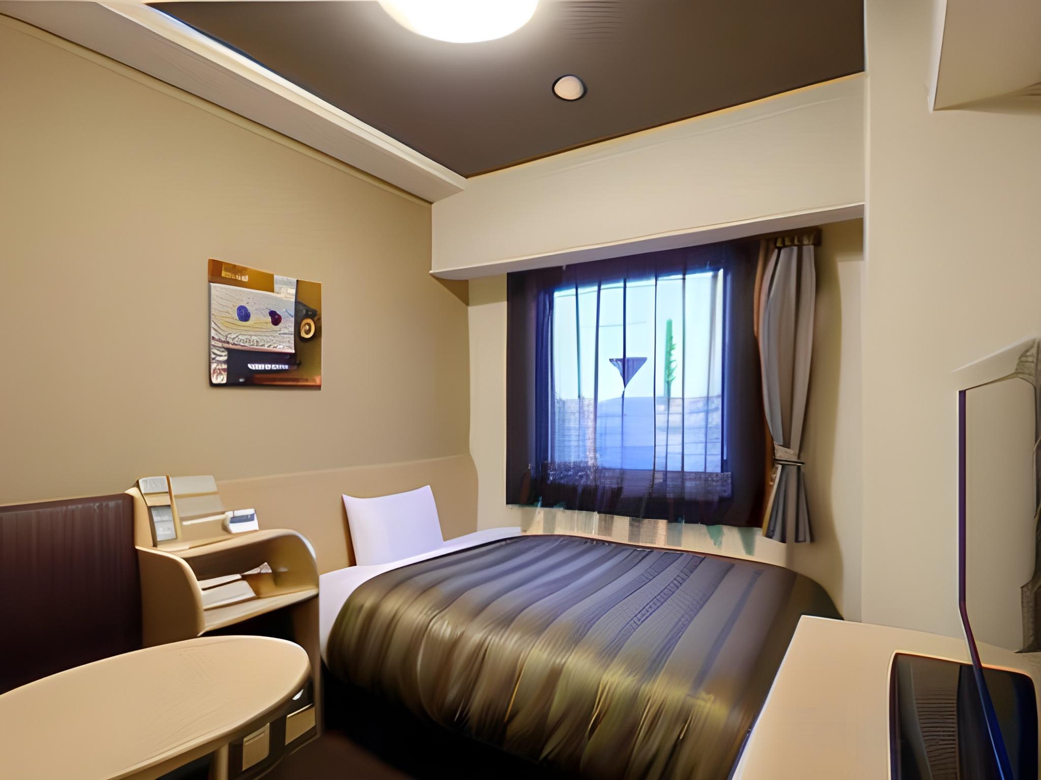 Semi Room, Semi Double Bed, Smoking