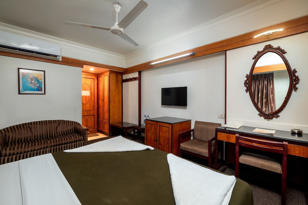 Hotel Balwas International 24/47
