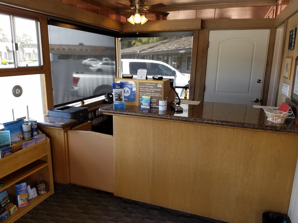 Lone Oak Lodge 8/35