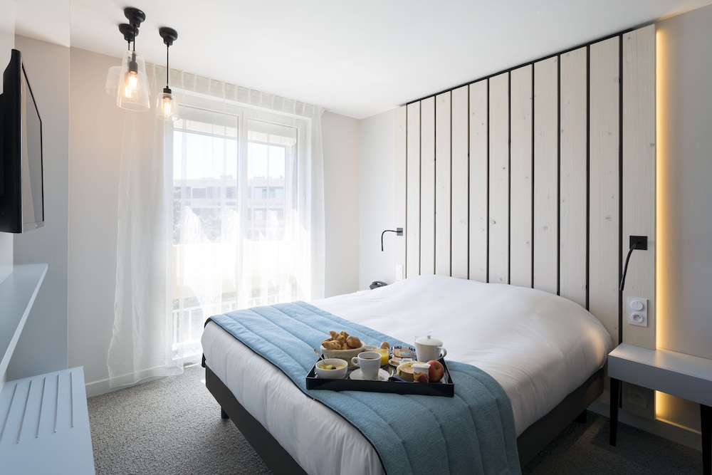 Operalia Hotel les Pins 14/49