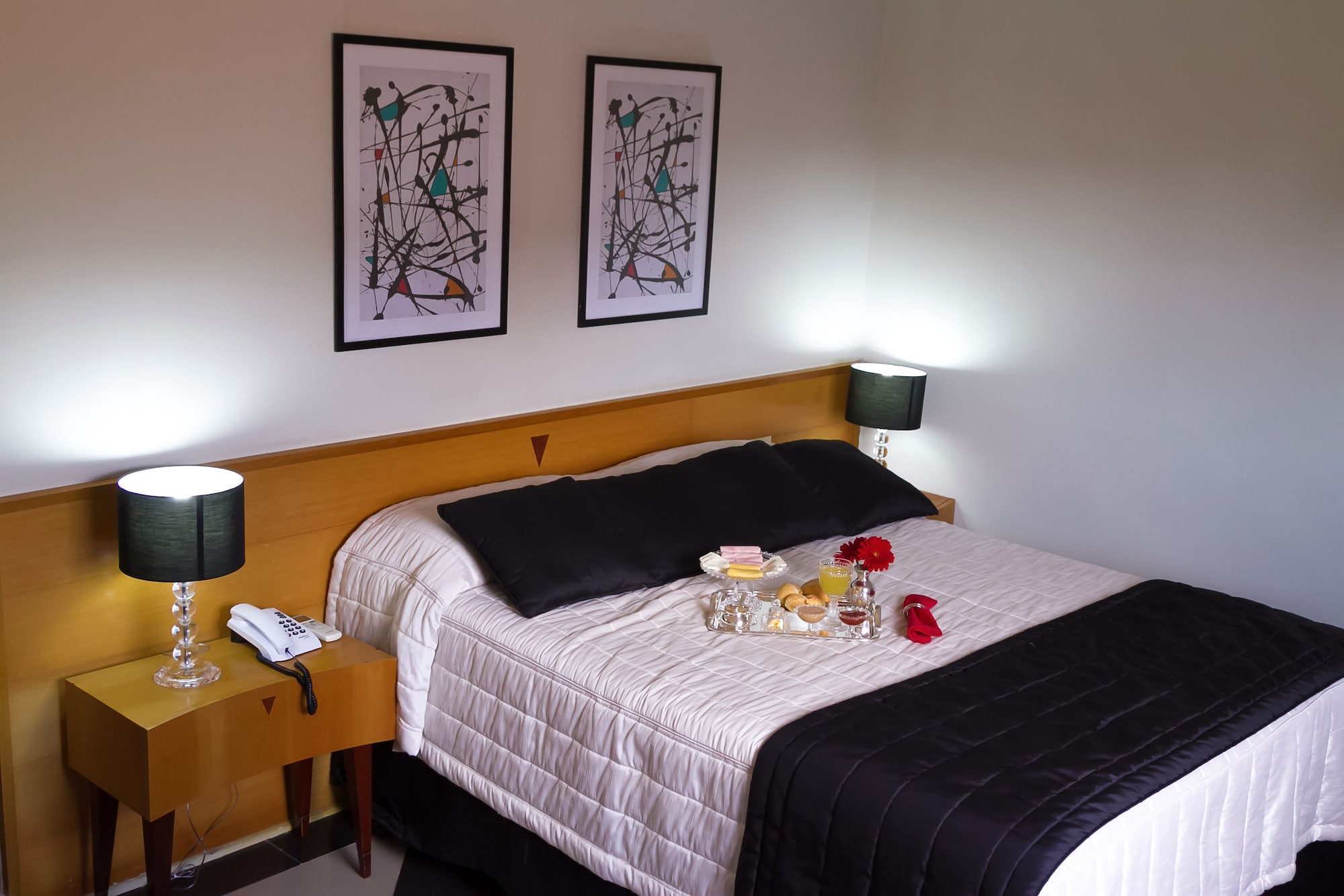 SUPERIOR, SUITE, DOUBLE BED, JETTED TUB