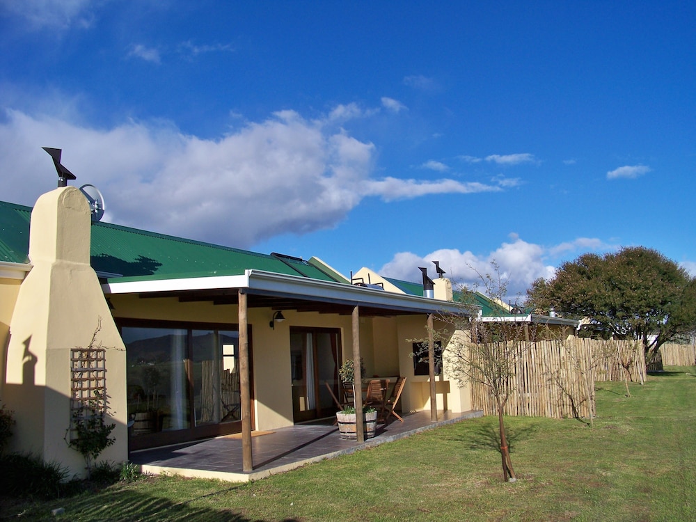 Wild Clover Cottages 37/38