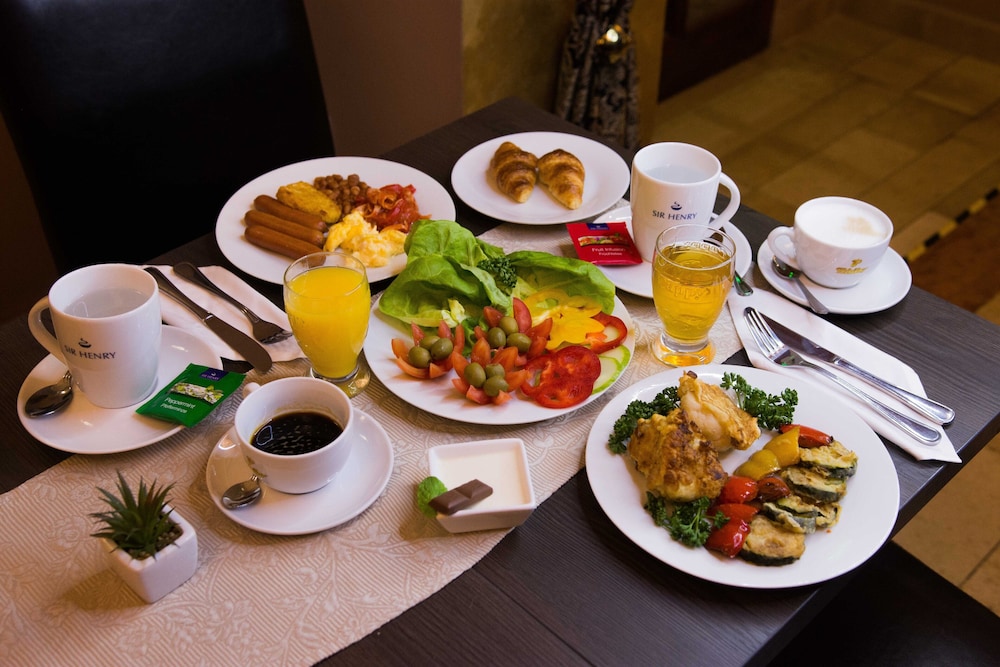 Alfons Boutique Hotel 58/75