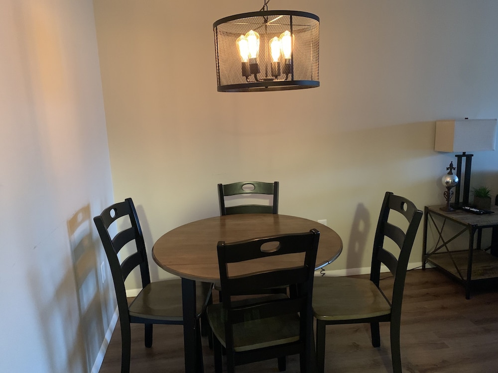 Olde Gatlinburg Rentals 44/50