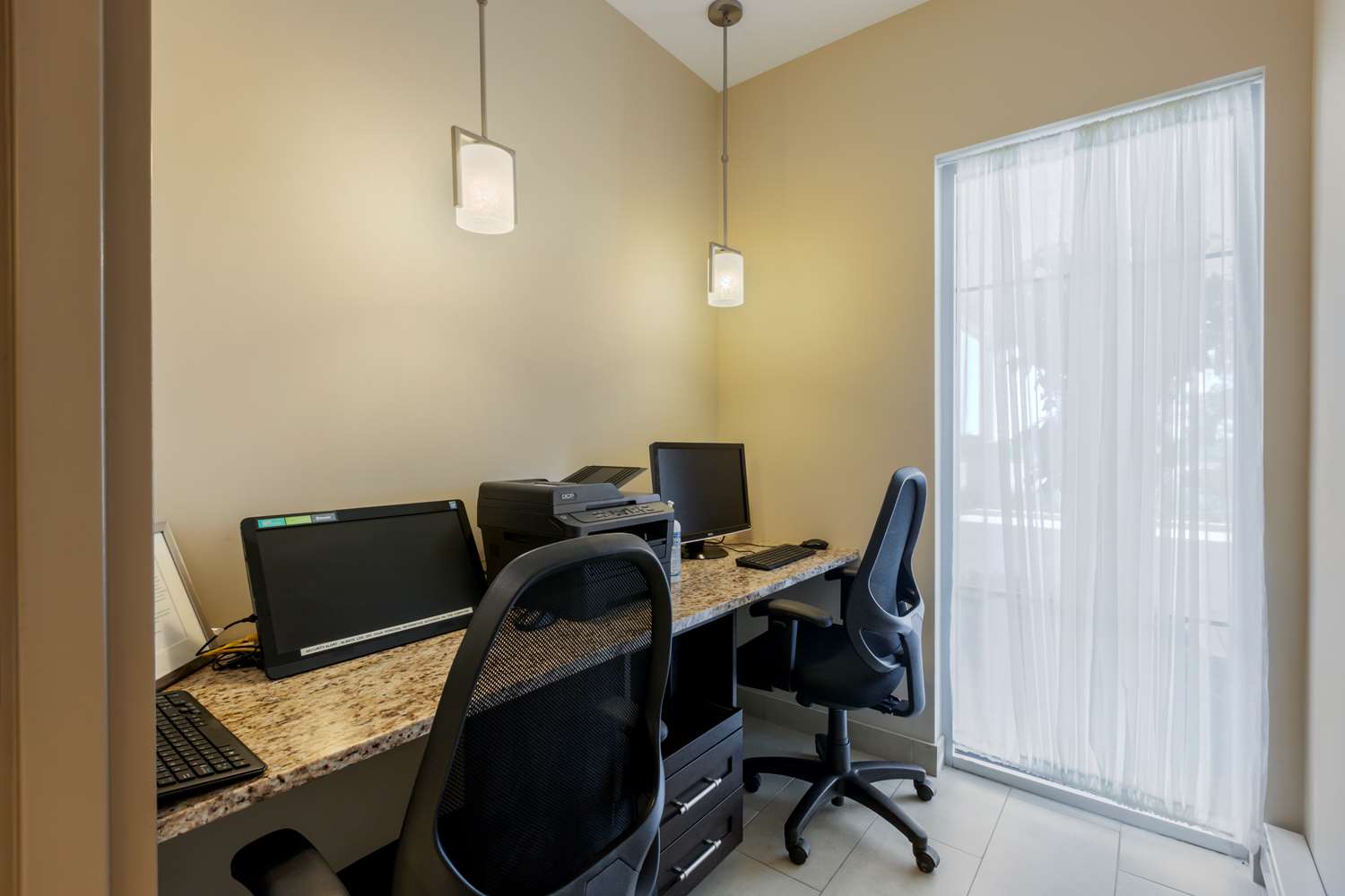 Best Western Plus Walkerton Hotel and Conference Centre 36/43