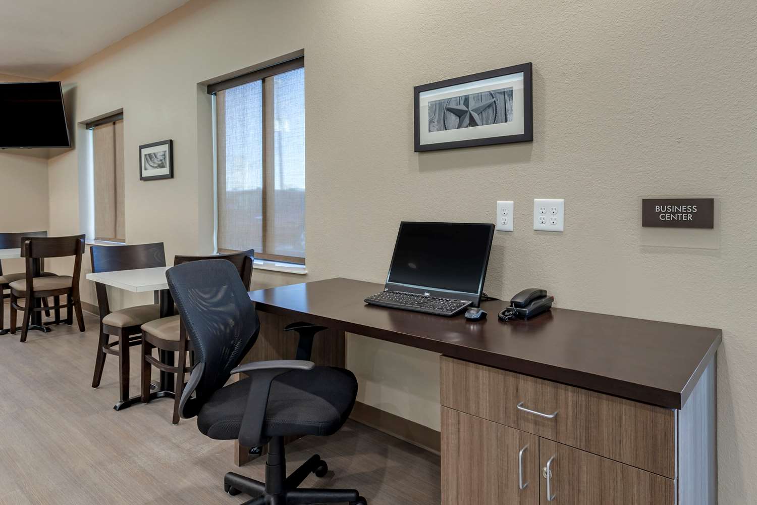 Sleep Inn & Suites Waller, TX 25/26