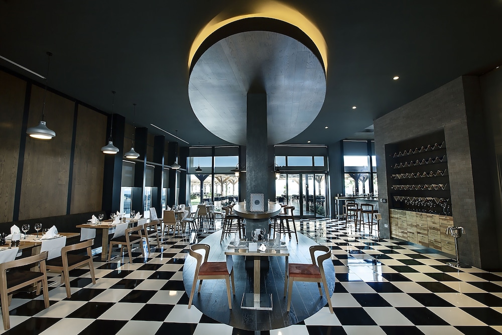 Elexus Hotel Resort & SPA & Casino 16/50