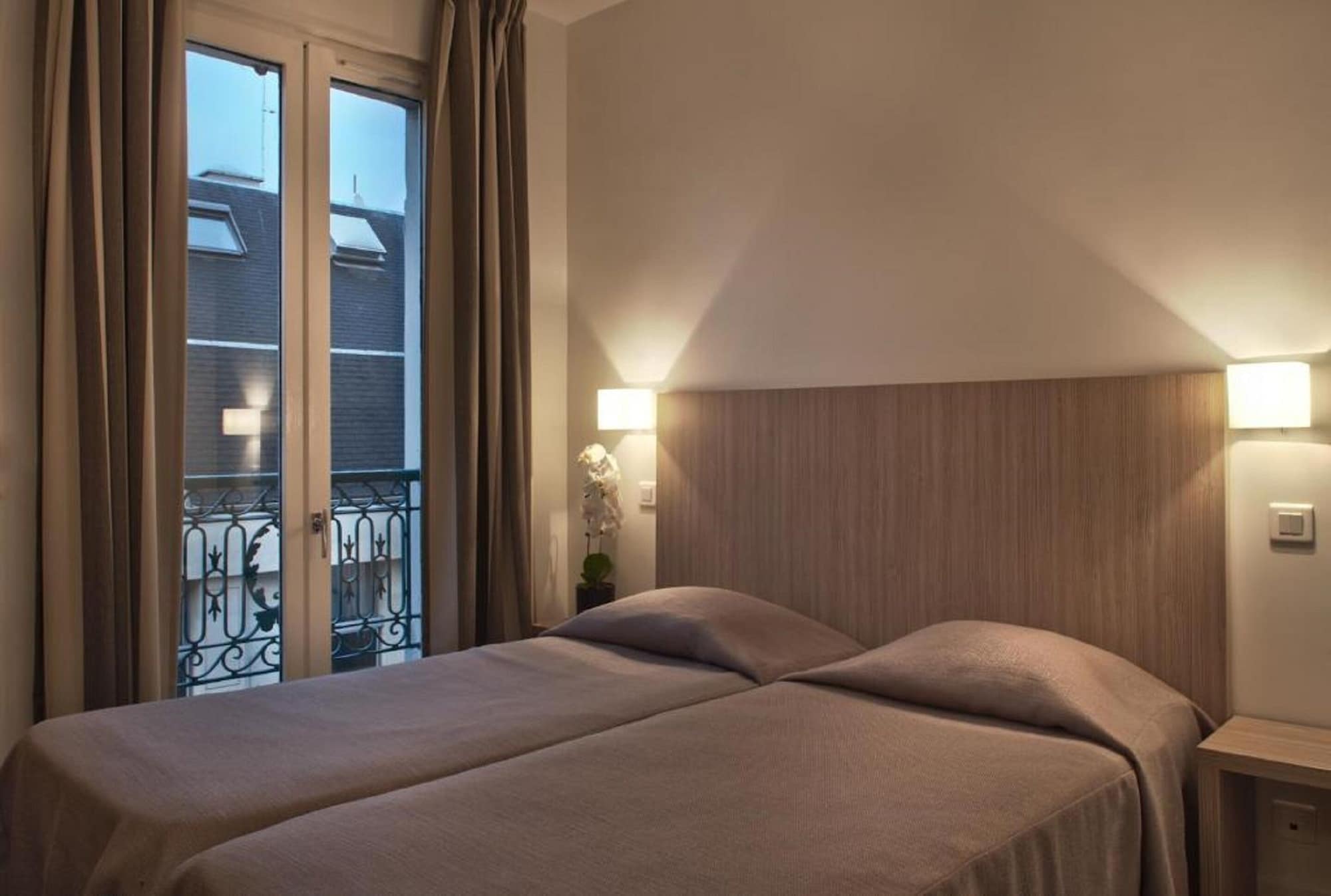 STANDARD, TWIN BEDS