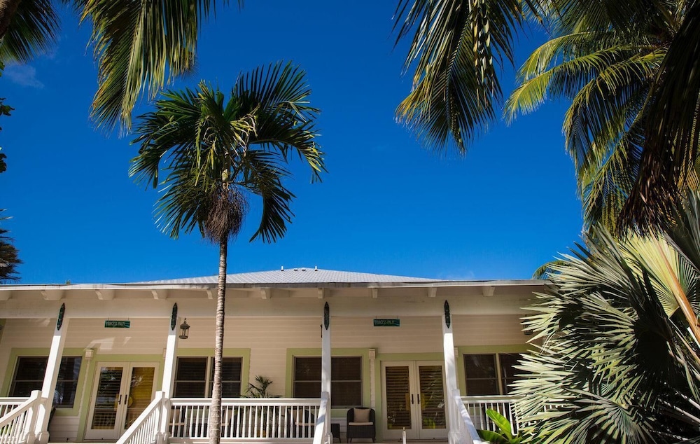 The Caribbean Resort 5/76