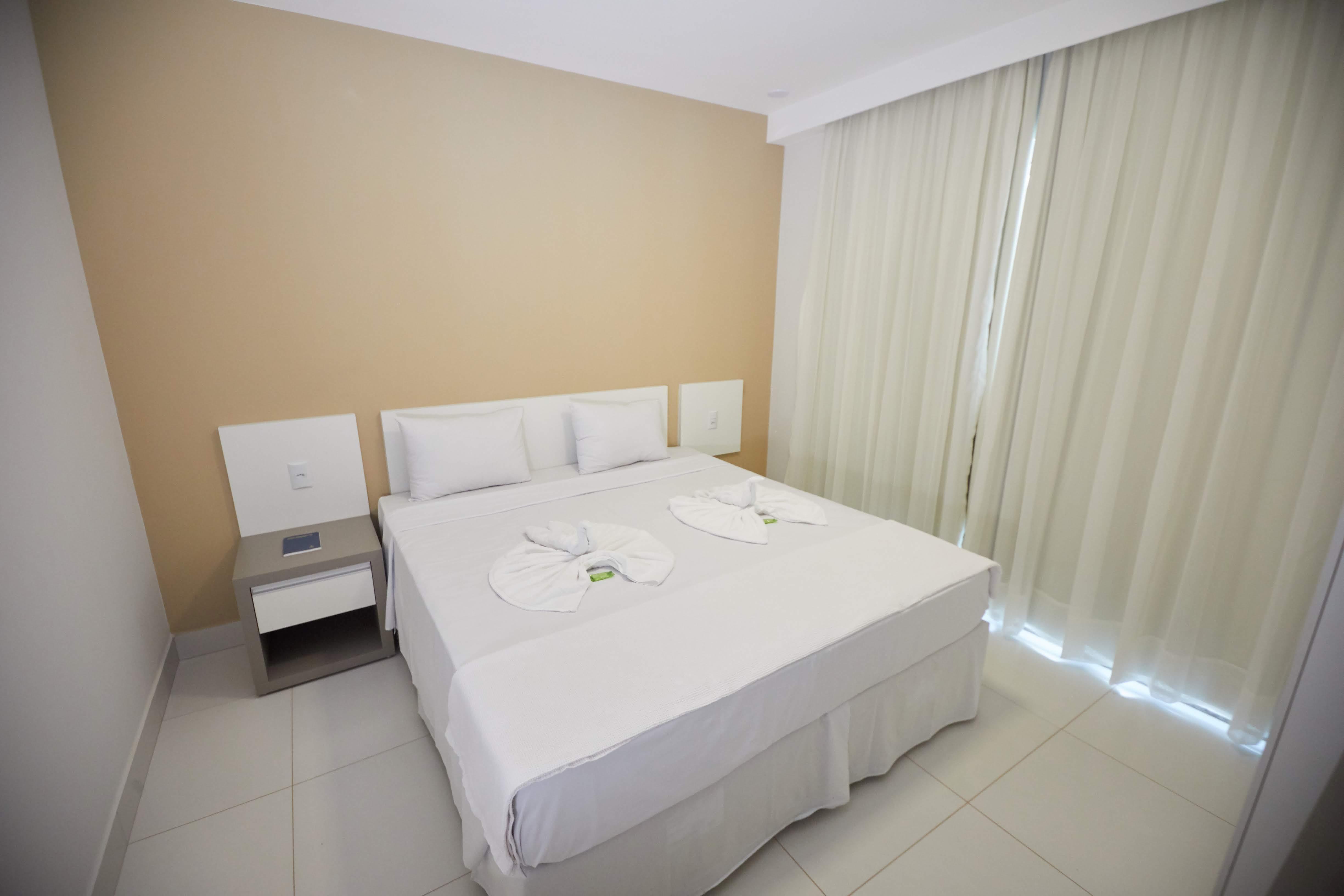 1 Bedroom, Apartment, Side View